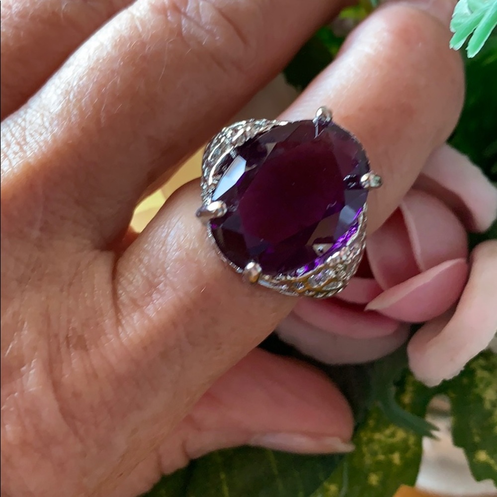 Elegan Amethyst Cocktail Ring - image 2